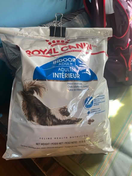 Photo of free Cat food (02476) #1