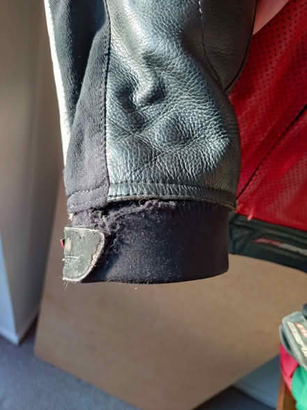 Photo of free RST Leather Men's Motorbike Jacket Size 42 (Southam CV47) #3