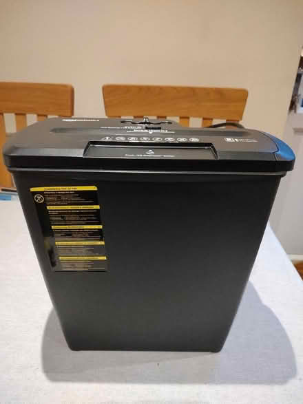 Photo of free Amazon basics strip cut shredder (Tilekiln TN38) #1