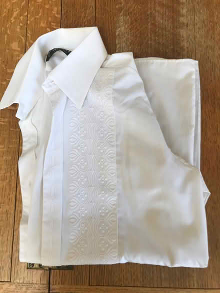 Photo of free Mens shirts, white Med. (Wootton OX13) #4
