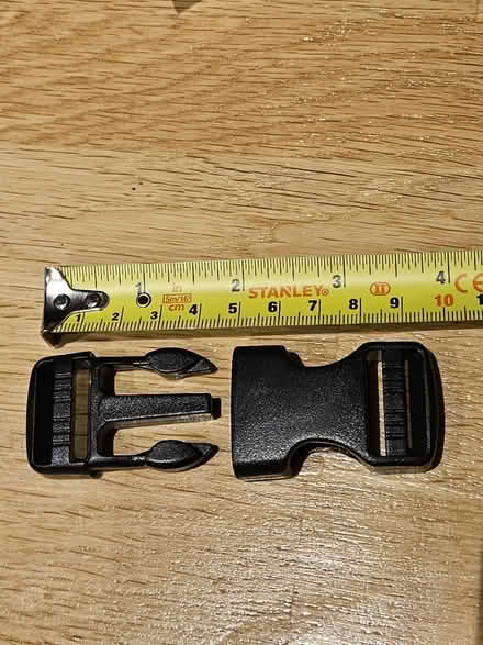 Photo of free Black plastic buckle/clip (SW2) #2