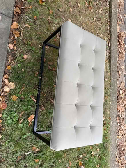 Photo of free Ottoman (Chevy chase DC) #1