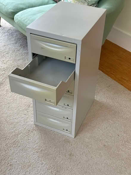 Photo of free Small set of drawers, metal casing (Headington OX3) #1