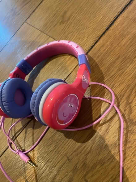 Photo of free Peppa pig headphones (Bowbridge) #1