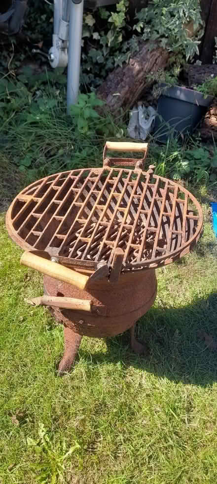 Photo of free Cast iron bbq (Isleworth TW7) #1