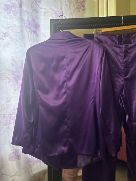 Photo of free XL Women’s Purple Suit (10011 (17th & 9th)) #4