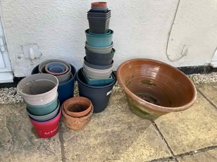 Photo of free Plant pots (Oakridge - RG21) #1