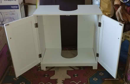 Photo of free Bathroom cabinet (Headington OX3) #1