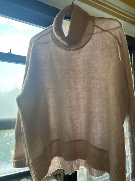 Photo of free Women’s XL sparkly sweater (10011 (17th & 9th)) #1