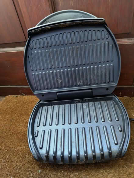 Photo of free Electric grill (GU12) #1