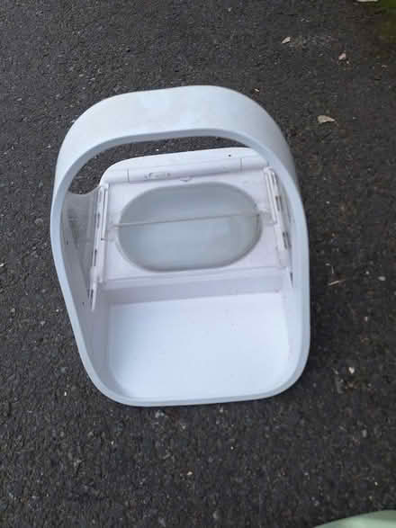 Photo of free Electronic cat feeder (BN41) #1