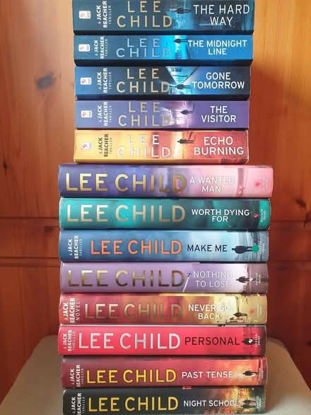 Photo of free Lee Child Book Bundle (Woodside WD25) #1