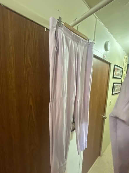 Photo of free Uniqlo women’s XL sweats (10011 (17th & 9th)) #2