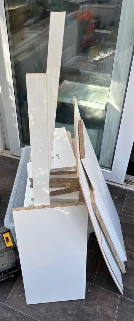 Photo of free 18mm White Melamine Board offcuts (Mansfield NG18) #1