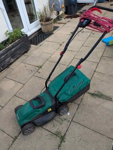 Photo of free Electric lawnmower (Shrub End CO3) #2