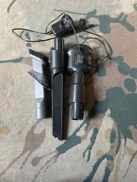 Photo of free Cordless vacuum cleaner SW8 (Clapham/Battersea SW8) #3