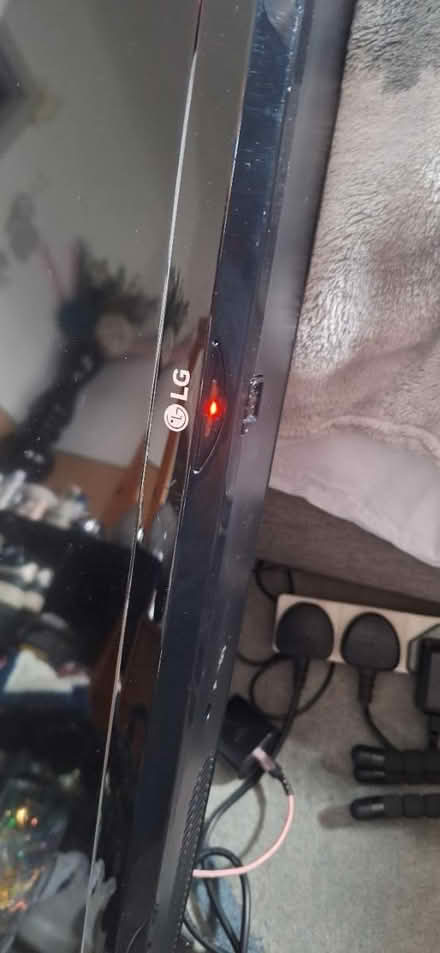 Photo of free 50inch LG smart tv (Welling DA16) #2