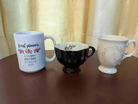 Photo of free Various mugs (Fanwood) #1