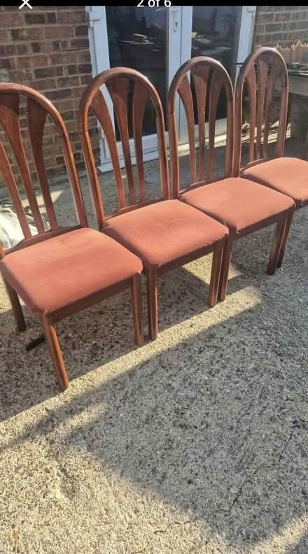 Photo of free x4 dinning chairs (Ub11rw) #2