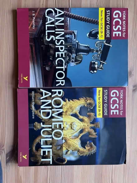 Photo of free GCSE guides (TW12 - Hampton Hill) #1