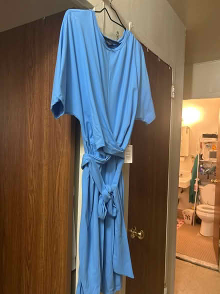 Photo of free Women’s sz16 cotton jersey dress (10011 (17th & 9th)) #1