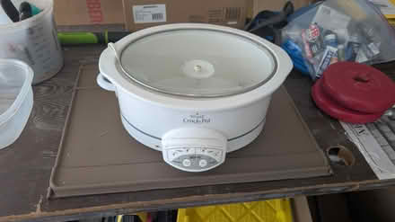 Photo of free Rival 6qt Crock Pot (Near Downtown Downers Grove) #1
