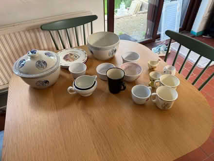 Photo of free China/crockery - mix (Dean Court OX2) #1