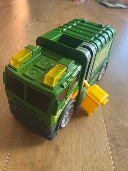 Photo of free Garbage Truck Toy (Kidbrooke, SE3) #1