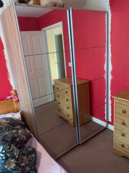 Photo of free Mirrored wardrobe (HR2) #4
