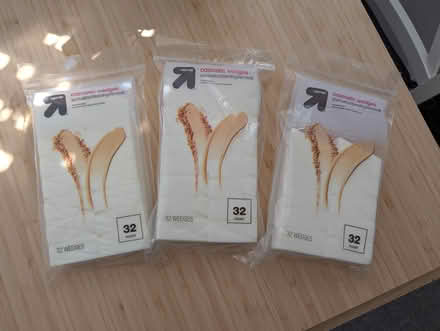 Photo of free Makeup Remover/Blending Wedges (RG30 2PG) #1