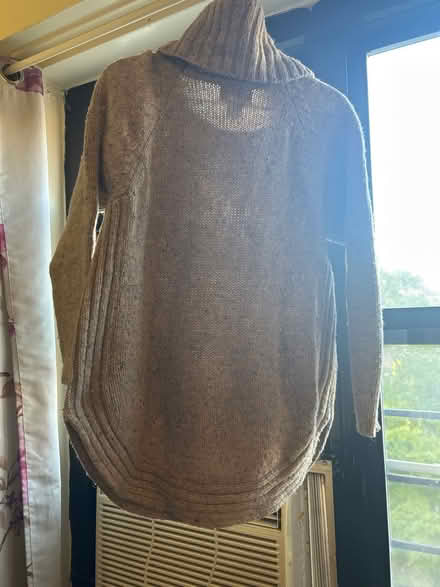 Photo of free Women’s 1X cowl neck sweater (10011 (17th & 9th)) #2