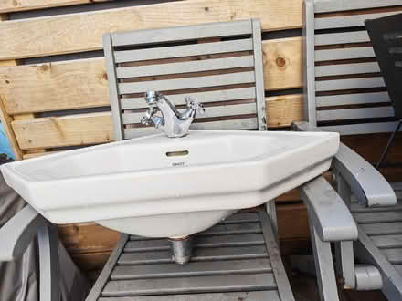 Photo of free Corner bathroom sink (L22 Liverpool merseyside) #3