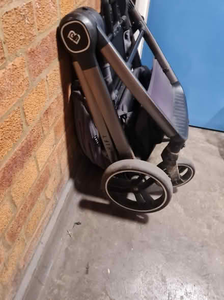 Photo of free Cybex travel system (Luton) #1