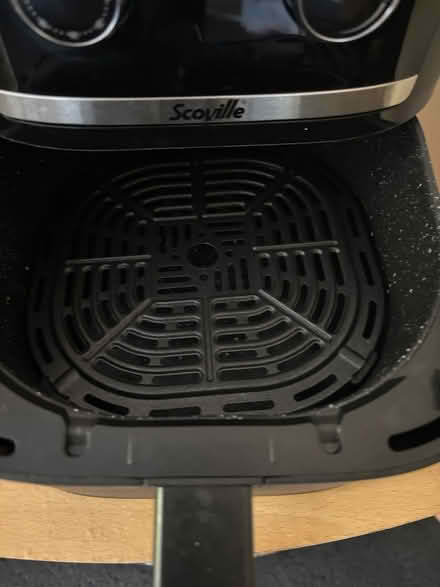 Photo of free Scoville 4L air fryer (Maghull, L31) #2