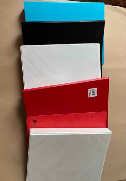 Photo of free 6 x Document Folders (Lemsford AL8) #1