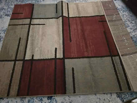 Photo of free 5 X 7 rug (Juan Tabo and Comanche) #2