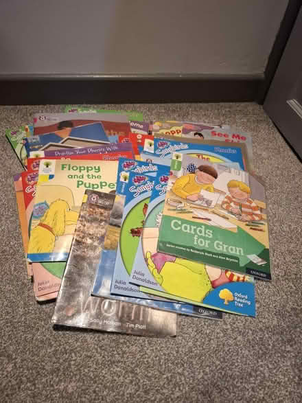 Photo of free Phonics books (Horsham) #1