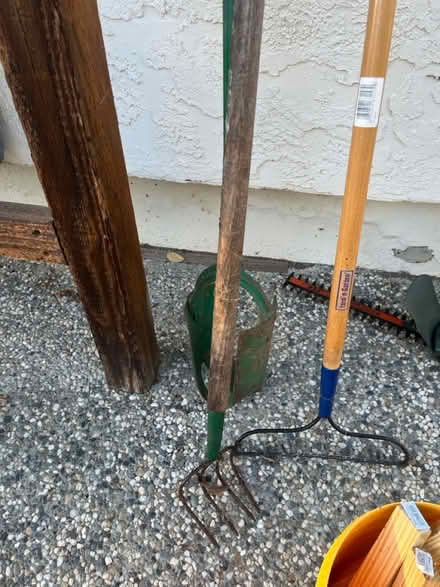 Photo of free gardening tools (Redwood City) #4