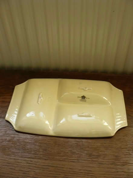 Photo of free Vintage 'Crown Devon' Serving Dish (Woodside WD25) #3