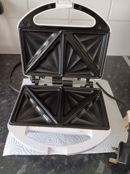 Photo of free Breville Toastie Maker (Deeside CH5) #2