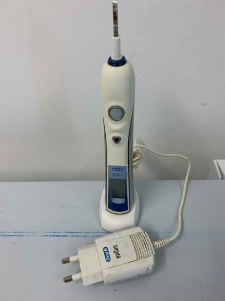 Photo of free Oral B battery toothbrush (Quernmore LA1) #1
