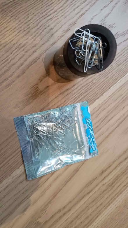 Photo of free Paper clips and magnetic holder (New Marston OX3) #1
