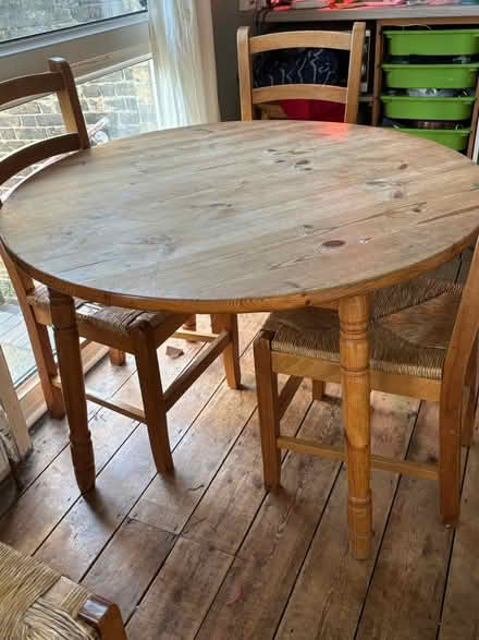 Photo of free Big round table (CT11) #1