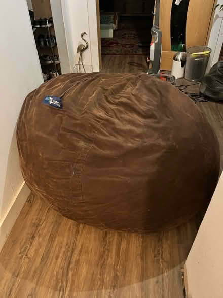 Photo of free Giant bean bag (Anstey LE7) #2