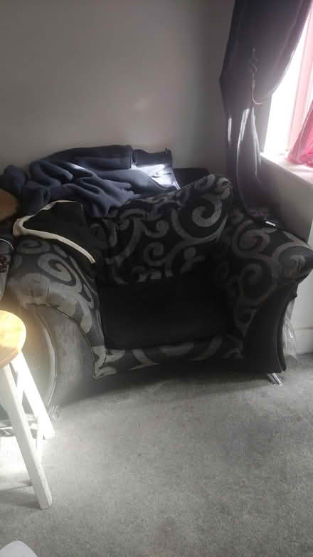 Photo of free Sofa set (Oxford OX1) #1