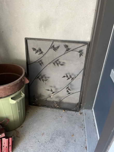 Photo of free Metal screen (Old ottawa south) #1