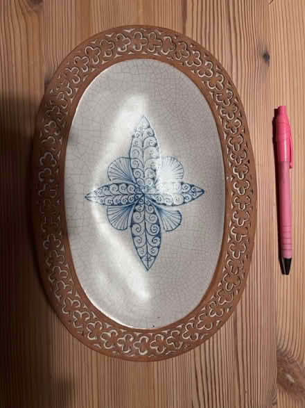 Photo of free Serving plates and 1 bowl (TW12 - Hampton Hill) #4