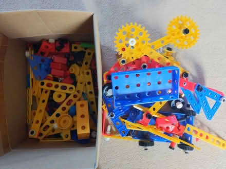 Photo of free Plastic meccano (New Marston OX3) #1