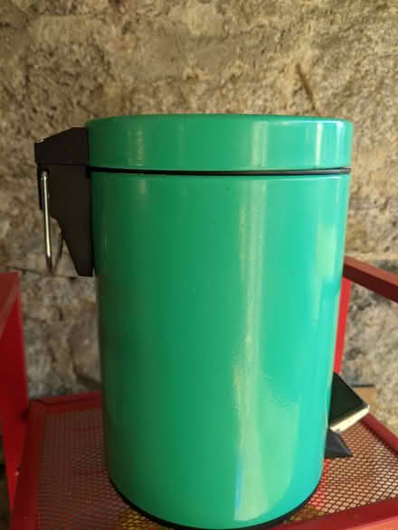 Photo of free mini pedal bin (sandycove recycle depot) #1