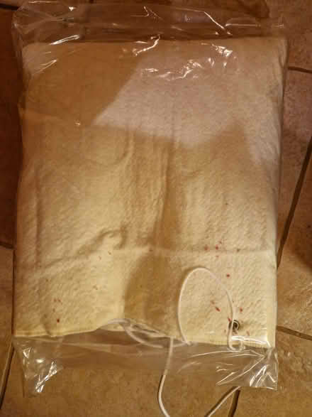 Photo of free Washable electric blanket (single bed) (Tewin AL6) #2